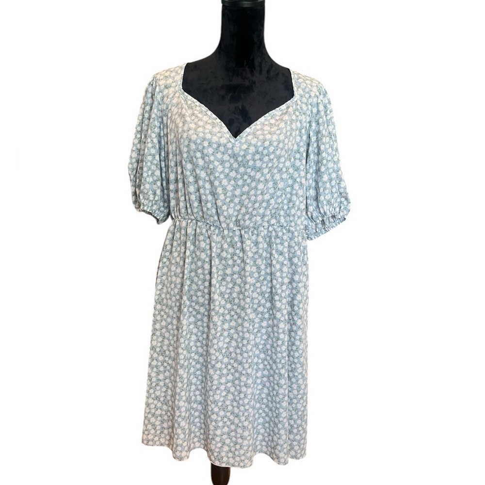 SHEIN Light Blue Floral V-Neck Short Sleeve Dress